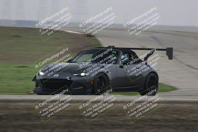 media/Nov-28-2025-Speed SF (Fri) [[b9fcb3577c]]/Red and Gold/Session 3 (Outside GrapevineGold/